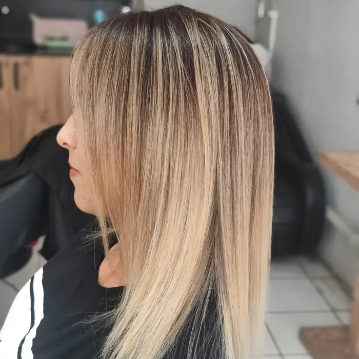 Röfle ve ışıltı saç renklendirme, Ödemiş — Cansu Bayan Kuaförü (18)